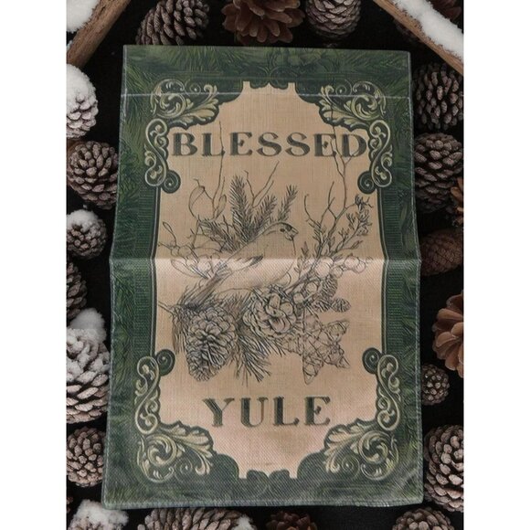 Blessed Yule Garden Flag 18x12 Bird Pinecone Banner New - Picture 1 of 8